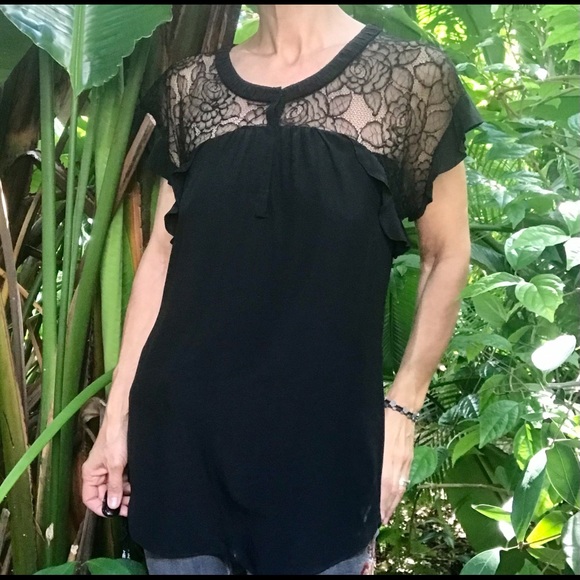 Rebecca Taylor lace black ruffle short sleeve blouse. Yellow corset tie back. SM - Picture 7 of 13